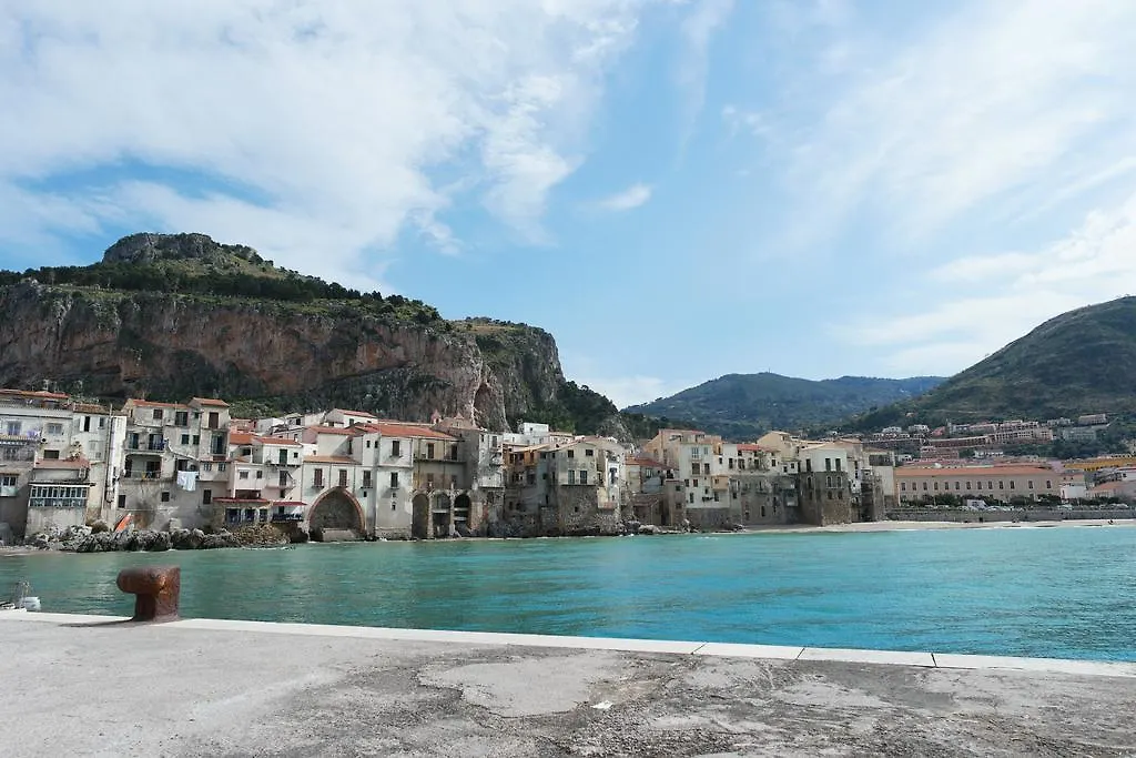 Osterio Magno Apartment Cefalu 0*,  Italy