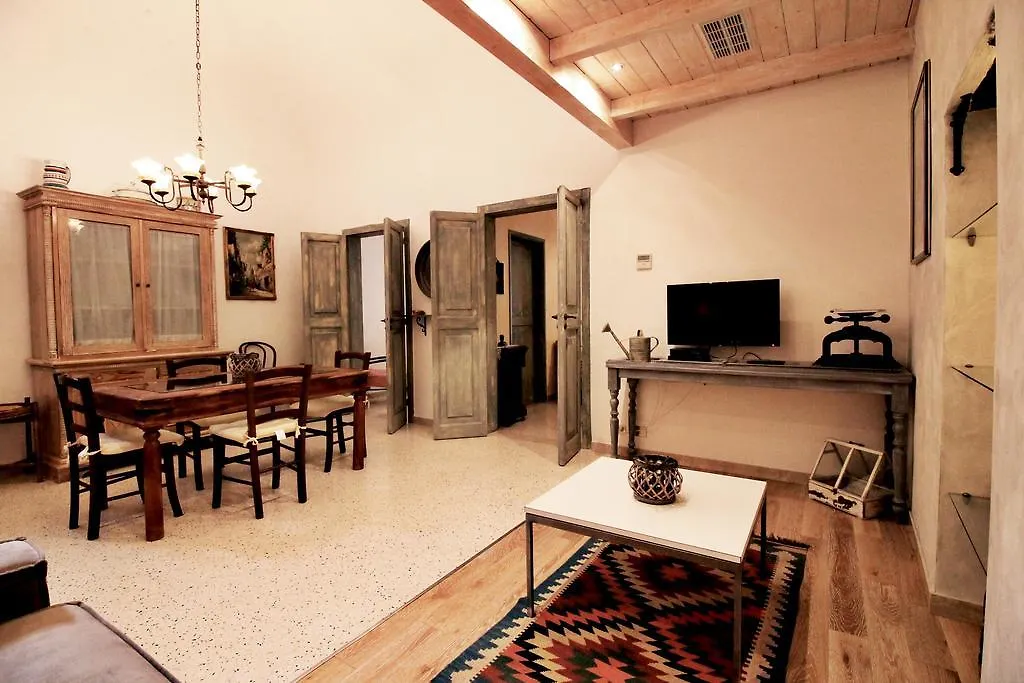 Osterio Magno Apartment Cefalu 0*,  Italy