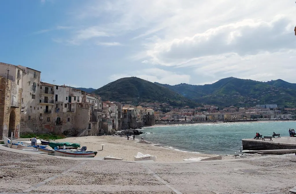 Osterio Magno Apartment Cefalu